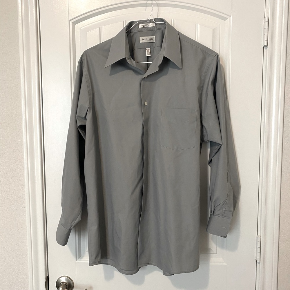 Men’s Gray Dress Shirt
